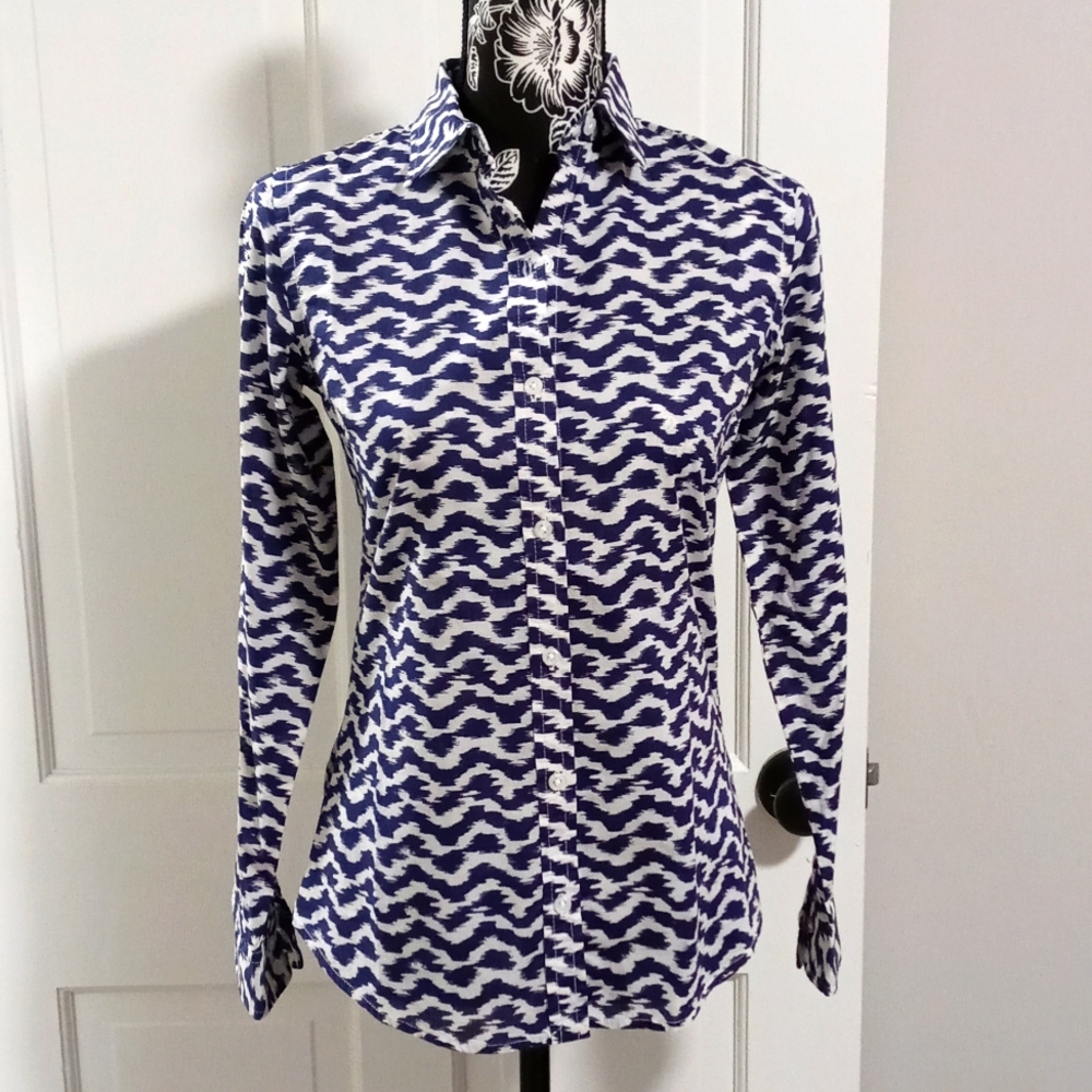 🆕 💙C. Wonder💙 - Shrunken Boy Fit Button Down